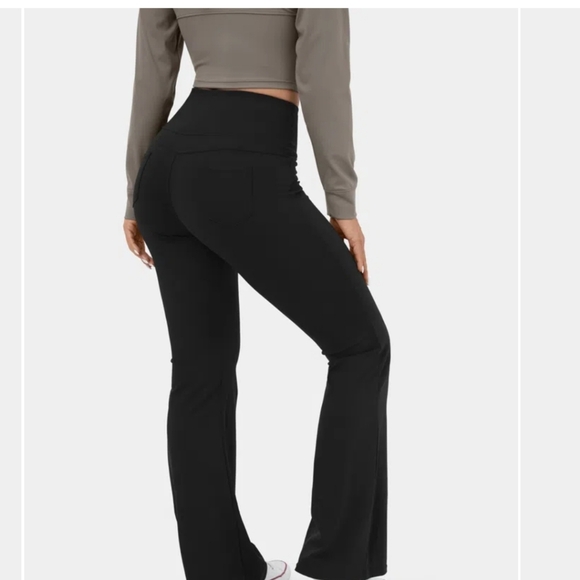 Halara - Picture 2 of 2